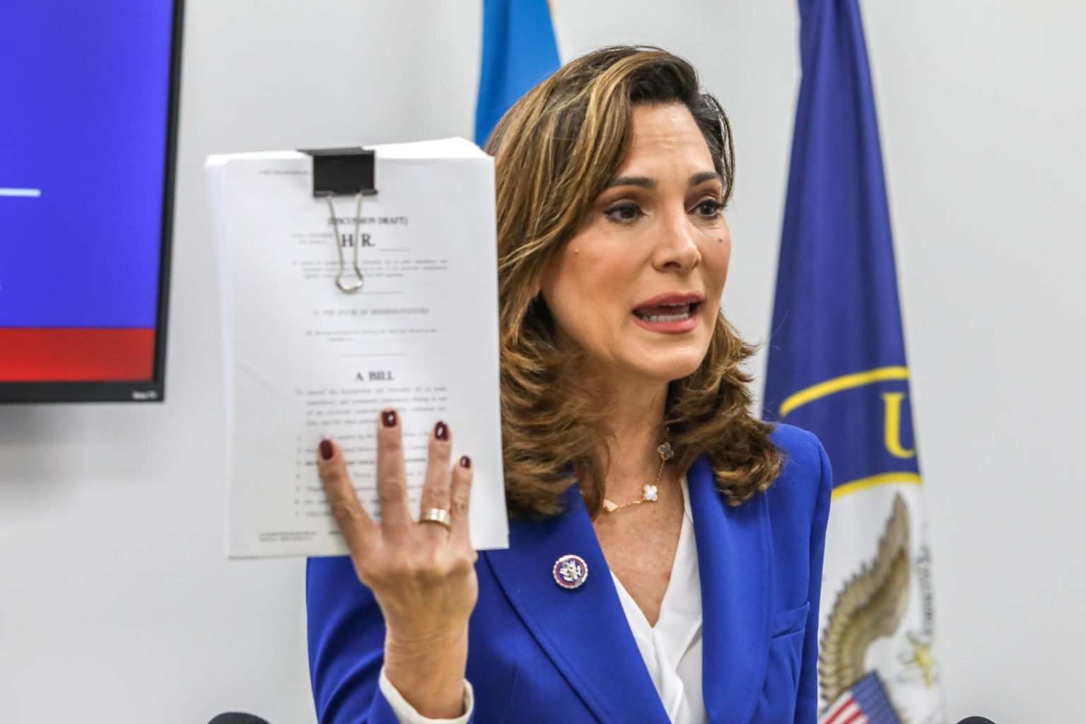 Fotografía de archivo de la congresista republicana de Florida, María Elvira Salazar. EFE/ Giorgio Viera