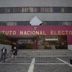 Fotografía de archivo que muestra la sede del edificio del Instituto Nacional Electoral (INE) en la Ciudad de México. EFE/Madla Hartz