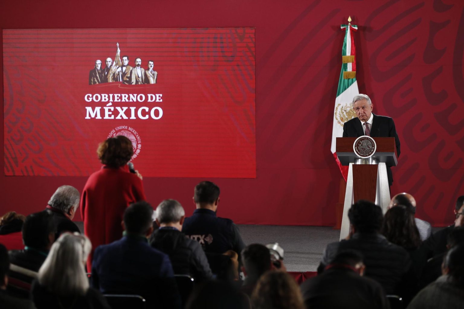 Fotografía de archivo del presidente de México, Andrés Manuel López Obrador, durante su rueda de prensa matutina en el Palacio Nacional de Ciudad de México (México). EFE/ José Méndez