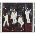 Composición de fotografías cedido por Julien's Auctions donde se aprecia varias fotografías de la película "Saturday Night Fever" con su protagonista el actor John Travolta como Tony Manero con su famoso traje blanco durante la famosa escena de baile. EFE/Julien's Auctions /SOLO USO EDITORIAL/NO VENTAS/SOLO DISPONIBLE PARA ILUSTRAR LA NOTICIA QUE ACOMPAÑA/CRÉDITO OBLIGATORIO