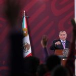 El secretario de Gobernación Adán Augusto habla durante una rueda de prensa en Palacio Nacional, hoy en la Ciudad de México (México). EFE/Sáshenka Gutiérrez