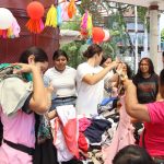 Migrantes se preparan para participar en una caravana programada para este domingo 23 de abril, hoy, en Tapachula (México). EFE/Juan Manuel Blanco