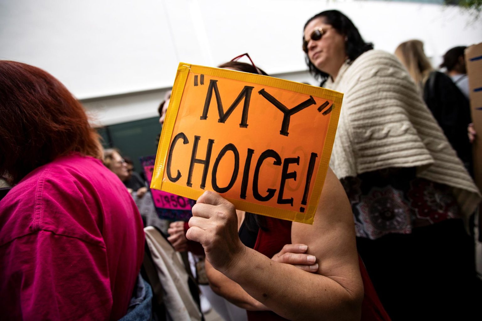 En Nebraska, el llamado proyecto de ley "Latido del corazón" hubiera prohibido la mayoría de abortos después de seis semanas de gestación, que es cuando puede detectarse el latido del feto, aunque en muchos casos muchas mujeres ni siquiera saben que están embarazadas. Imagen de archivo. EFE/Etienne Laurent