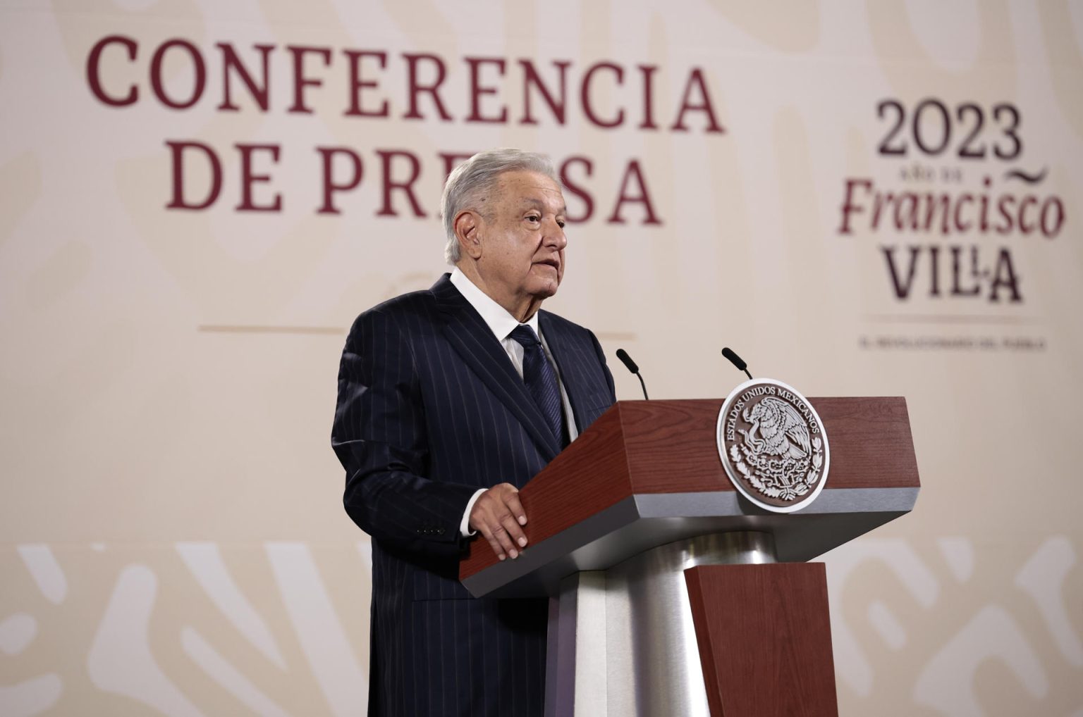 El presidente de México, Andrés Manuel López Obrador, participa en su conferencia de prensa matutina en Palacio Nacional, hoy en Ciudad de México (México). EFE/José Méndez