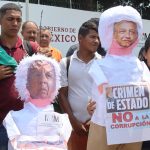 Migrantes protestan hoy frente a la estación migratoria Siglo XXI en la ciudad de Tapachula, estado de Chiapas (México). EFE/Juan Manuel Blanco