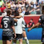 Jugadoras México celebran un gol durante un partido amistoso de fútbol femenino en el estadio SeatGeek de Bridgeview, Illinois (EE.UU.). EFE/Kamil Krzaczynski