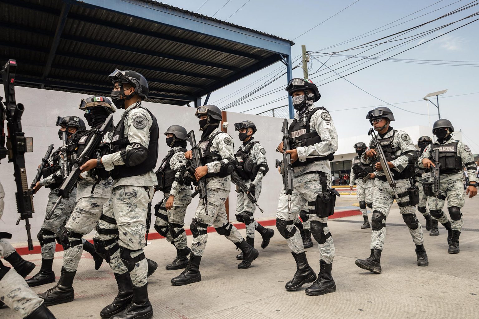 Fotografía de archivo fechada el 13 de agosto de 2022 que muestra integrantes de la Guardia Nacional (GN). EFE/Joebeth Terriquez