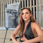 La actriz colombiana Carolina Gaitán sonríe durante una entrevista con Efe, el 5 de abril de 2023, en Miami (EE.UU). Para la artista colombiana Carolina Gaitán, reconocida en toda Iberoamérica por su trabajo en cine y televisión, regresar a la conducción en los Premios Platino y acompañada por la actriz española Paz Vega y por el polifacético artista mexicano Omar Chaparro es hacerlo “por la puerta grande”. EFE/ Alicia Civita