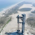 Fotografía aérea cedida por SpaceX donde se muestra su cohete Starship en la base de la empresa en Boca Chica, Texas (EE.UU.). EFE/SpaceX /SOLO USO EDITORIAL /SOLO DISPONIBLE PARA ILUSTRAR LA NOTICIA QUE ACOMPAÑA (CRÉDITO OBLIGATORIO)