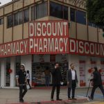 Fotografía del exterior de una farmacia, el 3 de abril de 2023, en la ciudad de Tijuana en Baja California (México). EFE/Joebeth Terriquez