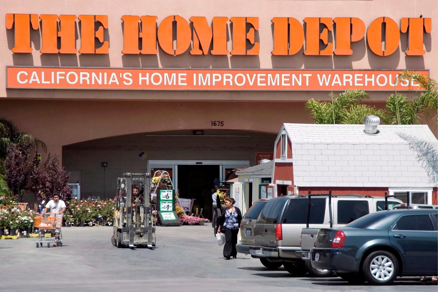 Vista de una tienda de Home Depot en Los Ángeles, California (EE.UU.), en una fotografía de archivo. EFE/Joshua Gates Weisberg