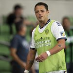 Fotografía de archivo en la que se registró al mexicano Javier 'Chicharito' Hernández, delantero estrella del club estadounidense de fútbol LA Galaxy de la MLS, en Austin (Texas EE.UU). EFE/Darren Abate