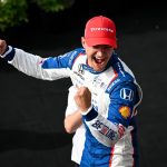 Fotografía cedida hoy por IndyCar donde aparece el piloto español Álex Palou, del equipo Chip Ganassi, mientras celebra su victoria en el GMR Grand Prix de Indianápolis, Indiana (EE.UU.). EFE/IndyCar /James Black