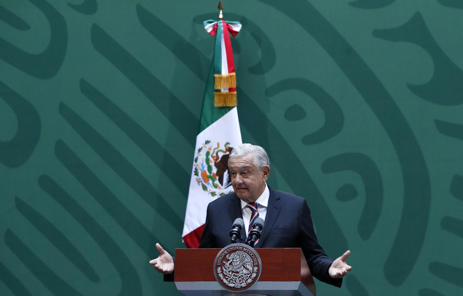 Fotografía de archivo del presidente de México, Andrés Manuel López Obrador, durante su conferencia de prensa matutina, en el Palacio Nacional de la Ciudad de México. EFE/ Mario Guzmán