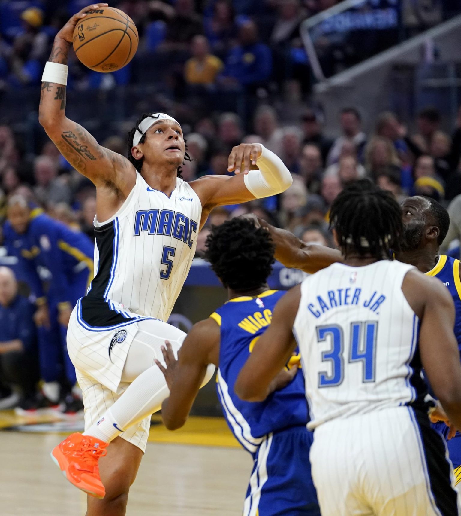 El alero de Orlando Magic Paolo Banchero, en una fotografía de archivo. EFE/EPA/John G. Mabanglo