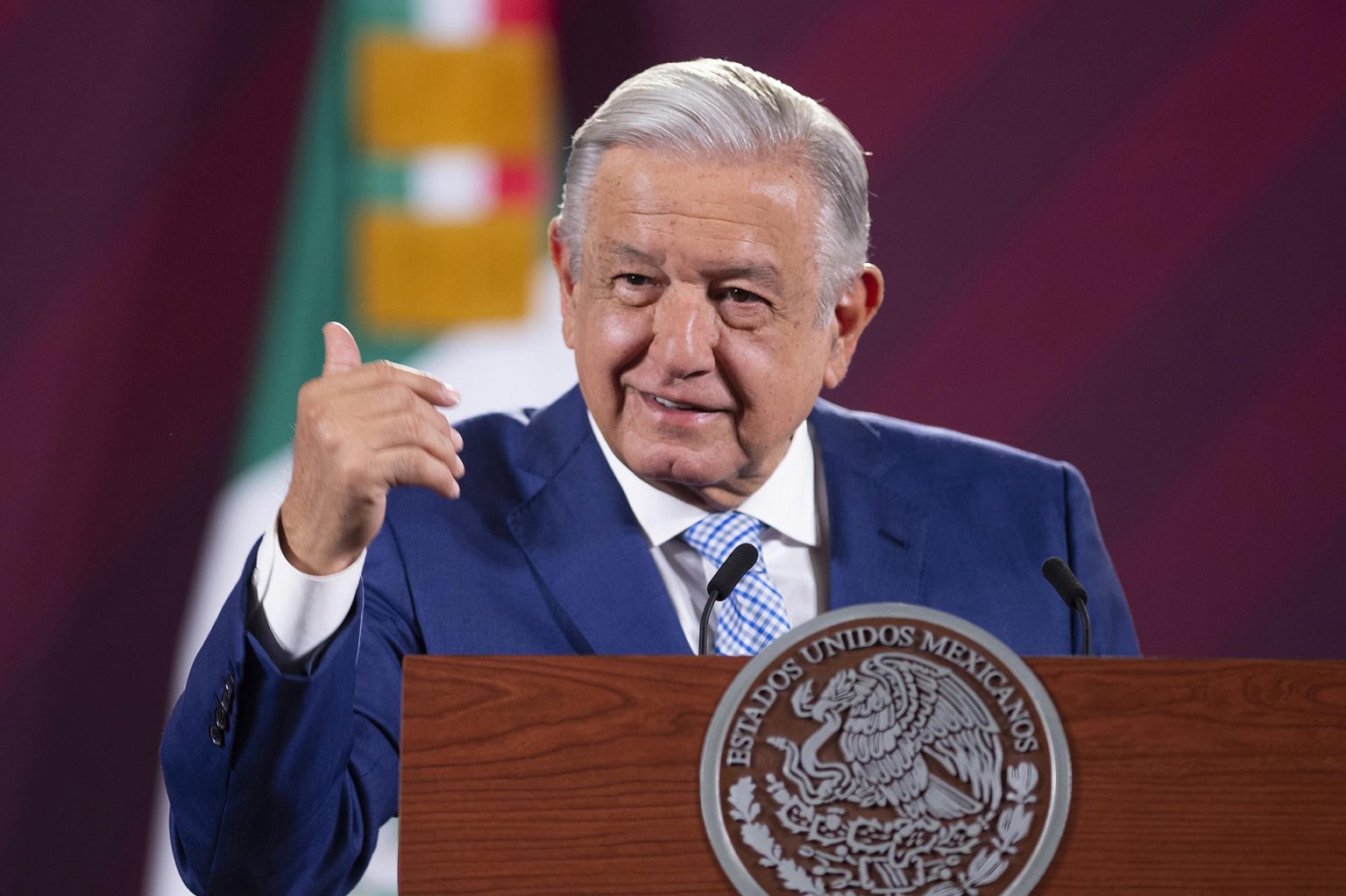 Fotografía cedida por la Presidencia de México que muestra al presidente Andrés Manuel López Obrador, durante su rueda de prensa de hoy en el Palacio Nacional de la Ciudad de México (México). EFE/Presidencia de México/SOLO USO EDITORIAL SOLO DISPONIBLE PARA ILUSTRAR LA NOTICIA QUE ACOMPAÑA(CRÉDITO OBLIGATORIO)