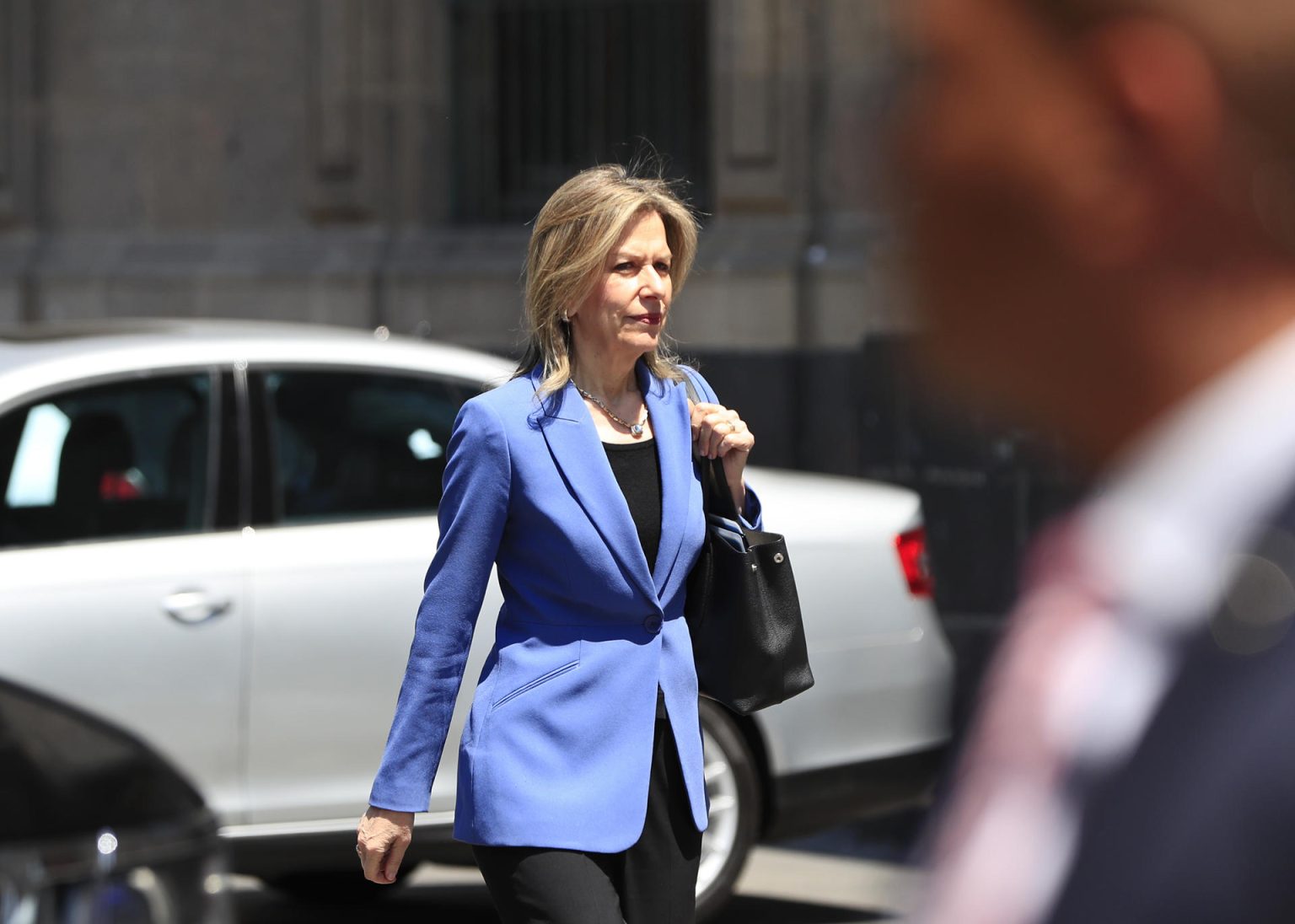 La asesora de la Casa Blanca para Seguridad Nacional, Elizabeth Sherwood-Randall, durante su llegada a Palacio Nacional, hoy en la Ciudad de México (México). EFE/ Mario Guzmán