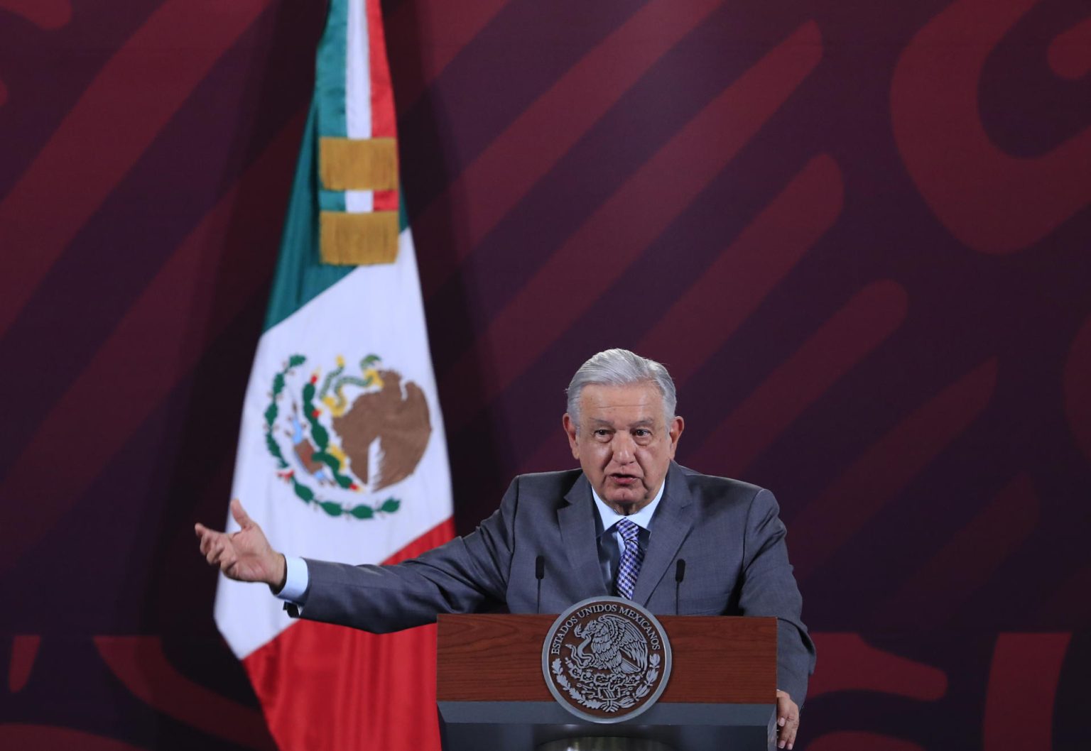 El presidente de México, Andrés Manuel López Obrador, durante una rueda de prensa hoy, en Palacio Nacional en la Ciudad de México (México). EFE/ Mario Guzmán