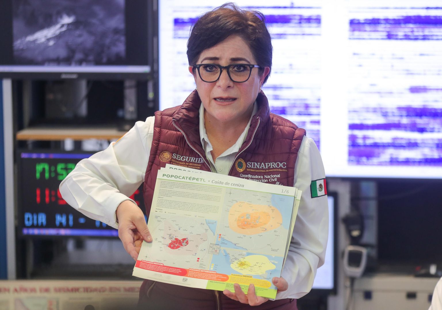 La coordinadora Nacional de Protección Civil de México, Laura Velázquez Alzúa, fue registrada este domingo, 21 de mayo, durante una conferencia de prensa, en la Ciudad de México. (México). EFE/Isaac Esquivel