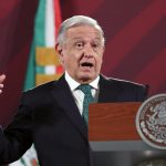 El presidente de México, Andrés Manuel López Obrador, habla durante una rueda de prensa hoy, en el Palacio Nacional, en Ciudad de México. (México). EFE/Sáshenka Gutiérrez