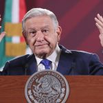 El presidente de México, Andrés Manuel López Obrador, habla durante su rueda de prensa diaria desde el Palacio Nacional, hoy, en la Ciudad de México (México). EFE/ Sáshenka Gutiérrez