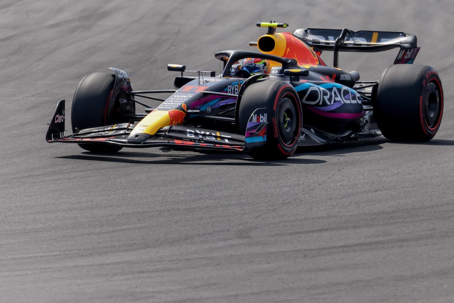 El piloto mexicano de Fórmula 1 Sergio Pérez del equipo Red Bull Racing. EFE/EPA/CRISTOBAL HERRERA-ULASHKEVICH