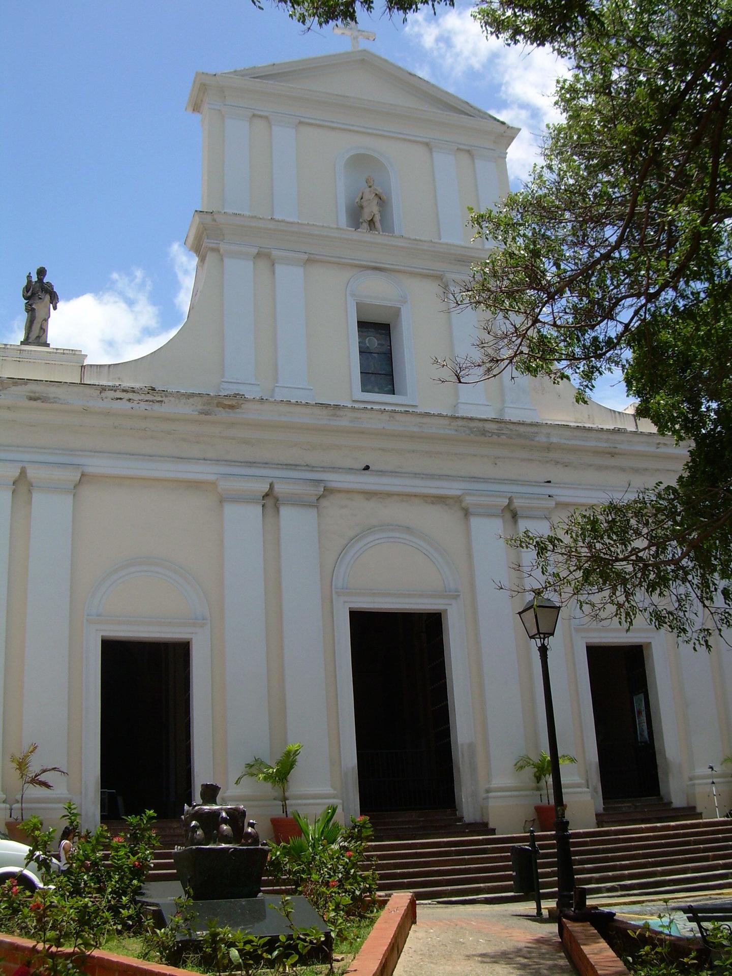 El "Viejo San Juan" de la capital puertorriqueña es uno de los cascos históricos coloniales más bellos pero a la vez menos conocidos de América Latina. Imagen de archivo. EFE/ALFONSO RODRIGUEZ