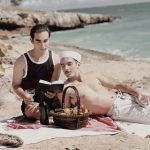 Fotografía cedida por la productora Nueva Escena PR donde aparecen los actores puertorriqueños Julián Gilormini (i) como Federico García Lorca y Gabriel McRoberts (d) como Salvador Dalí, durante una escena del cortometraje "Arañando la Luna", escrito y dirigido por el cineasta José Brocco. EFE/Nueva Escena PR /SOLO USO EDITORIAL/NO VENTAS/SOLO DISPONIBLE PARA ILUSTRAR LA NOTICIA QUE ACOMPAÑA/CRÉDITO OBLIGATORIO