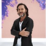 Fotografía cedida por Sony Music Latin donde aparece el cantautor argentino Diego Torres quien publicó este jueves el sencillo "Parece Mentira", una balada que apunta a convertirse en un "nuevo himno para el fin del amor", como señaló la discográfica. EFE/Sony Music Latin /SOLO USO EDITORIAL/NO VENTAS/SOLO DISPONIBLE PARA ILUSTRAR LA NOTICIA QUE ACOMPAÑA/CRÉDITO OBLIGATORIO