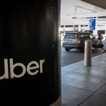 Fotografía de archivo donde aparece el logo de UBER. EFE/EPA/CHRISTIAN MONTERROSA