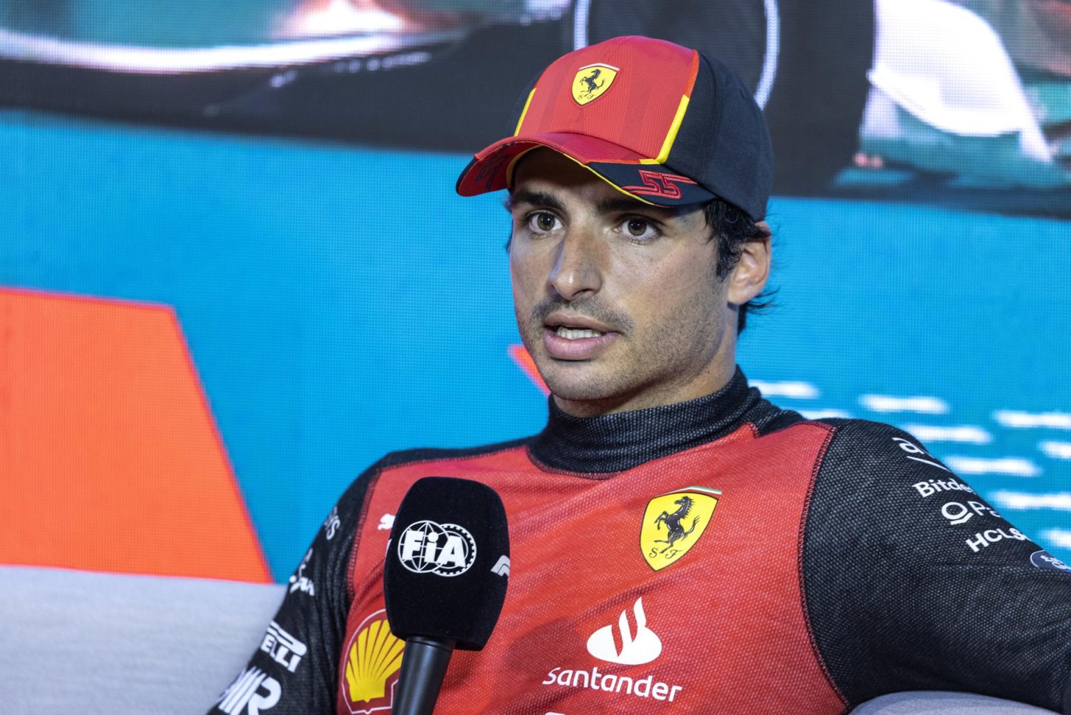 El piloto español del equipo Ferrari de F1, Carlos Sainz, fue registrado este sábado, 6 de mayo, durante una rueda de prensa posterior a la clasificación para el Gran Premio de Miami, en el Autódromo Internacional de Miami, en Miami Gardens (Florida, EE.UU.). Sainz se clasificó tercero. EFE/Cristóbal Herrera