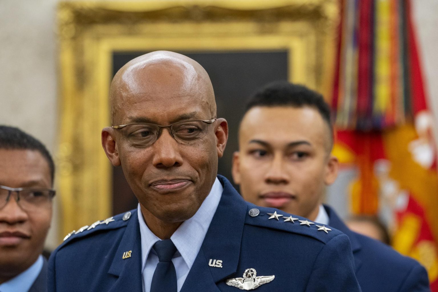 El general Charles Q. Brown, un veterano piloto de combate afroamericano con experiencia en Oriente Medio y el Indopacífico, ha sido el elegido por el presidente de EE.UU., Joe Biden. Imagen de archivo. EFE/EPA/Doug Mills / POOL