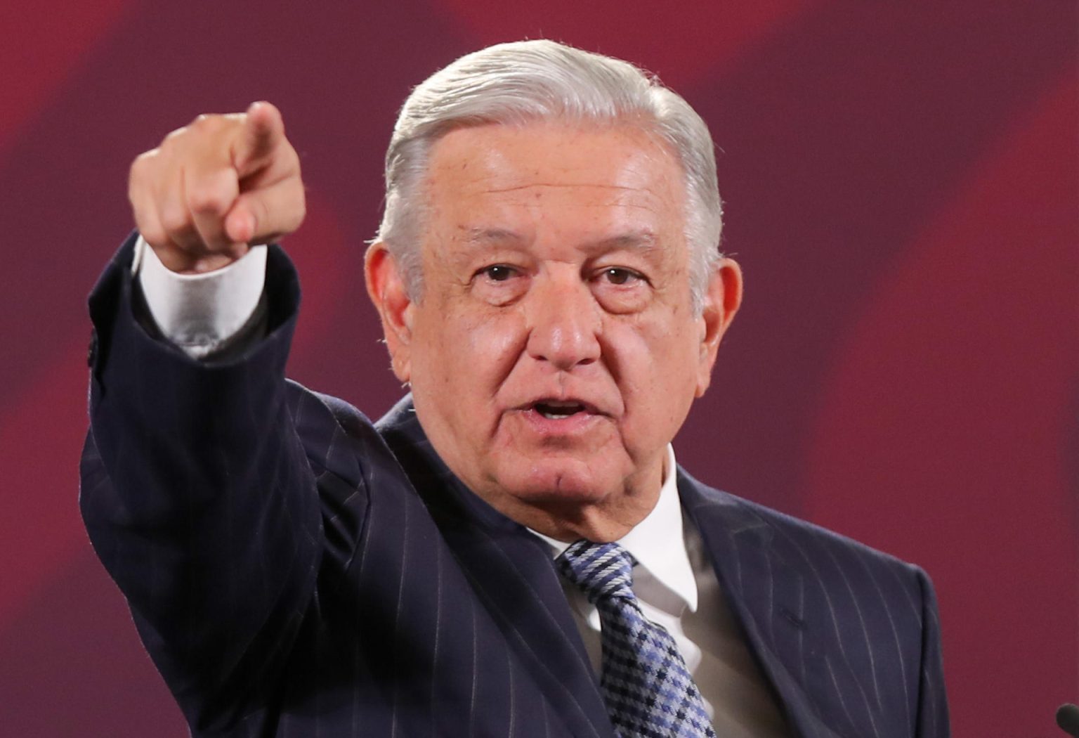 El presidente de México, Andrés Manuel López Obrador, participa  hoy, durante su conferencia de prensa matutina en el Palacio Nacional de la Ciudad de México (México). EFE/Isaac Esquivel