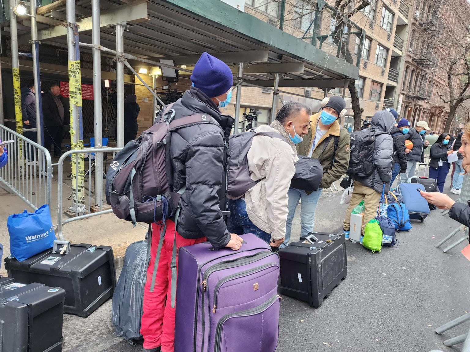 El flujo de inmigrantes a Nueva York desde agosto del 2022 ha causado una crisis humanitaria y de recursos y saturado los albergues de la ciudad, que tuvo que recurrir a alquilar habitaciones en 120 hoteles, que también se han saturado. Fotografía de archivo. EFE/ Ruth E. Hernández