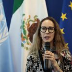 Dana Graber, jefa de misión en México de la Organización Internacional para las Migraciones (OIM), habla hoy durante una conferencia de prensa en Ciudad de México (México). EFE/José Méndez