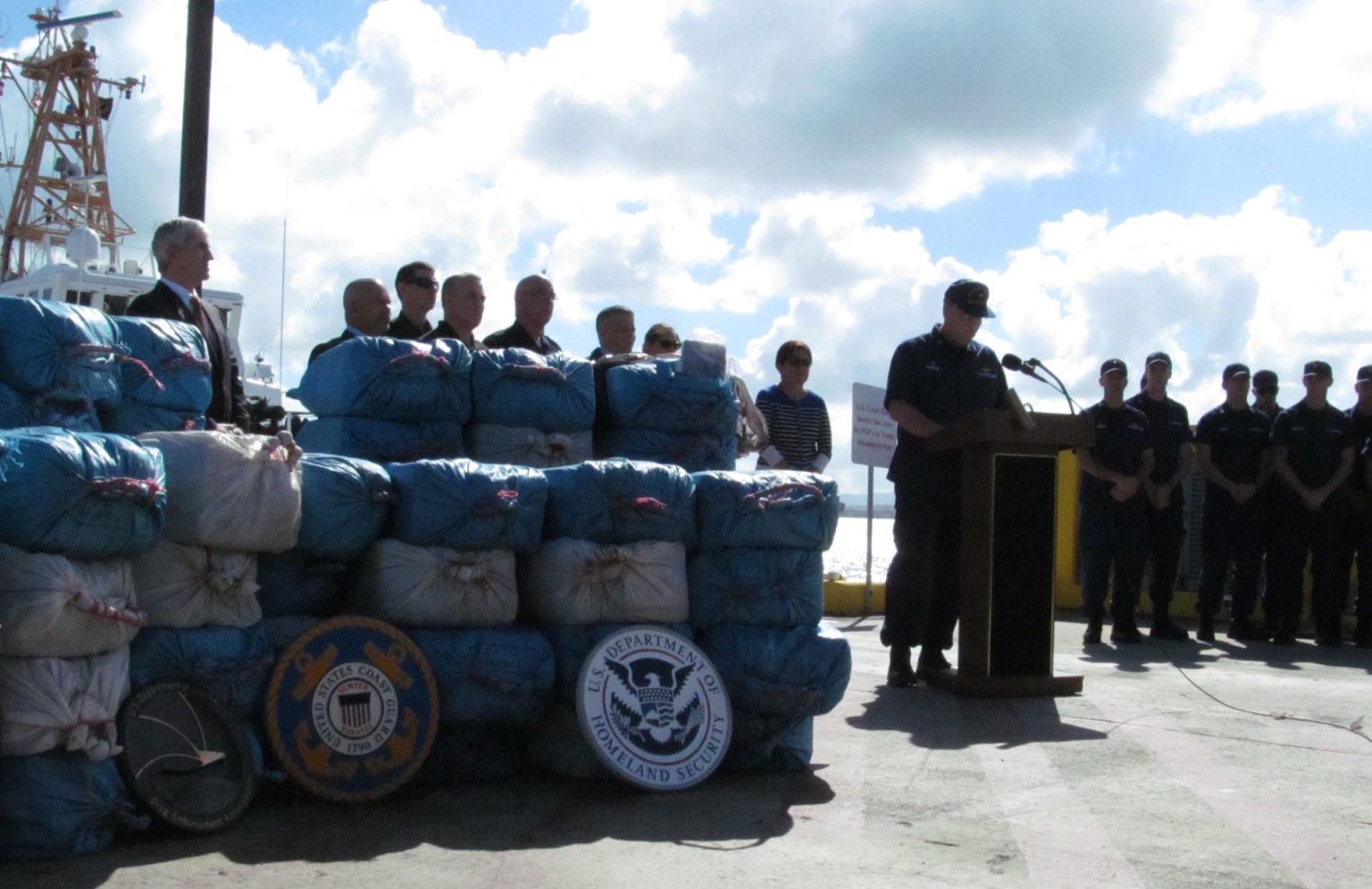 Las autoridades estadounidenses en Puerto Rico informaron la incautación de 2.200 kilos de cocaína. Imagen de archivo. EFE/JORGE MUÑIZ