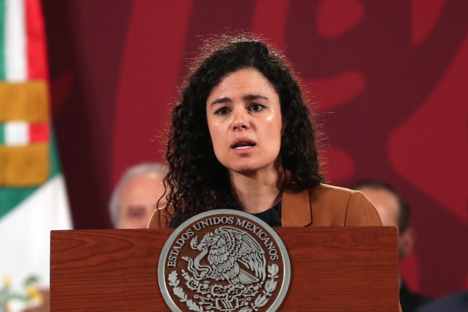 Fotografía de archivo fechada el 1 de diciembre de 2022 que muestra a la entonces secretaria del Trabajo de México, Luisa María Alcalde, durante una rueda de prensa en Ciudad de México (México). EFE/Sáshenka Gutiérrez