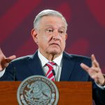 El presidente de México, Andrés Manuel López Obrador, participa hoy en una rueda de prensa en Palacio Nacional, en la Ciudad de México (México). EFE/ Isaac Esquivel