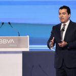 El director general del BBVA México, Eduardo Osuna, habla hoy durante la Reunión Nacional de Consejeros Regionales de BBVA, en Ciudad de México (México). EFE/José Méndez