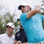 El estadounidense Brooks Koepka en acción durante la ronda de práctica del Abierto de Estados Unidos en Los Ángeles Country Club, California (EE.UU.), este 13 de junio de 2023. EFE/EPA/Etienne Laurent