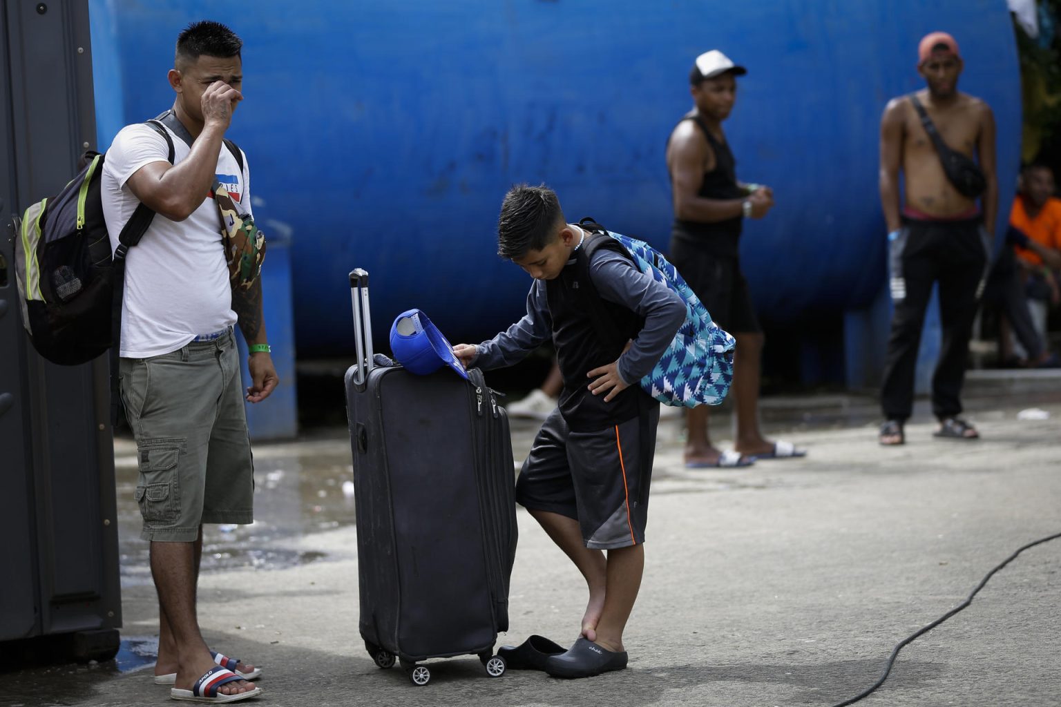 La Policía y Migración localizaron en un principio a 121 migrantes durante sus operativos entre el jueves y el domingo pasados "en diferentes calles y sectores del distrito de David", en la provincia de Chiriquí, fronteriza con Costa Rica, según detalló en un comunicado el servicio Nacional de Migración de Panamá. Fotografía de archivo. EFE/ Bienvenido Velasco