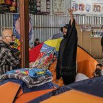 El rapero mexicano Yescka (c), visita el albergue Juventud 2000, el 8 de junio de 2023, en la ciudad de Tijuana, Baja California (México). EFE/Joebeth Terriquez