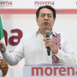 Mario Delgado, presidente del Movimiento de Regeneración Nacional (Morena), habla hoy durante una conferencia de prensa en Ciudad de México (México). EFE/Mario Guzmán