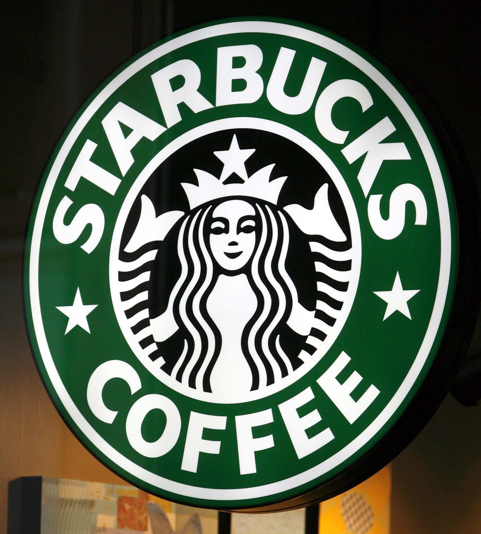 Fotografía de archivo que muestra el logo de la compañía Starbucks. EFE/Tim Brakemeier