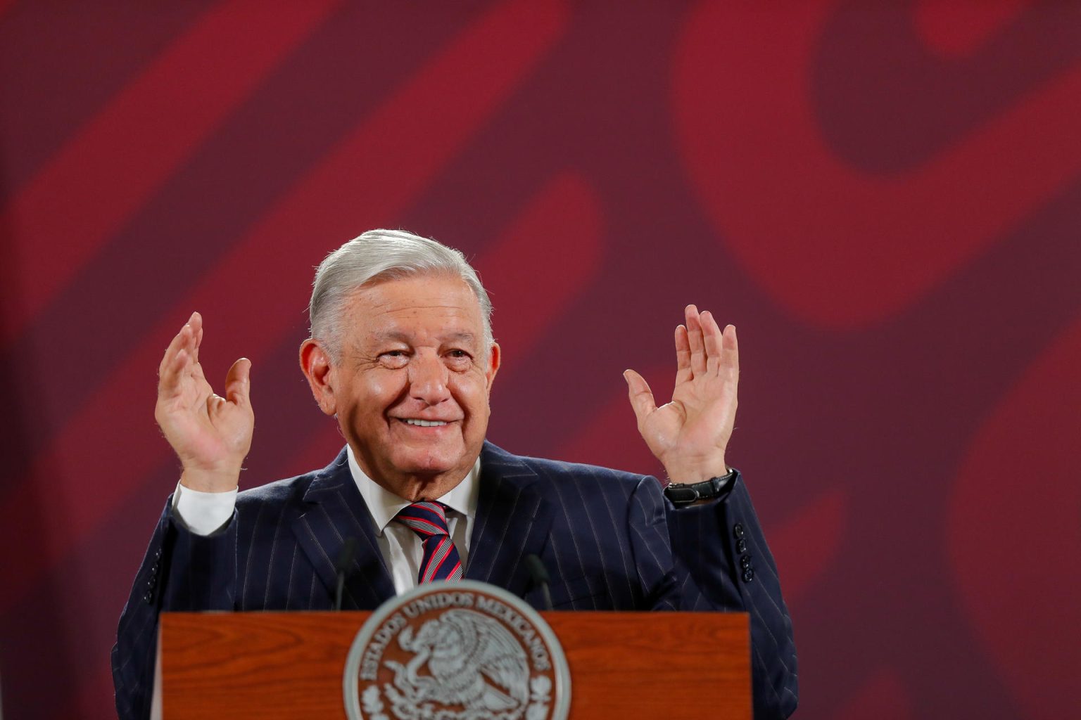 El presidente de México, Andrés Manuel López Obrador, participa hoy durante una rueda de prensa en Palacio Nacional de la Ciudad de México (México). EFE/Isaac Esquivel