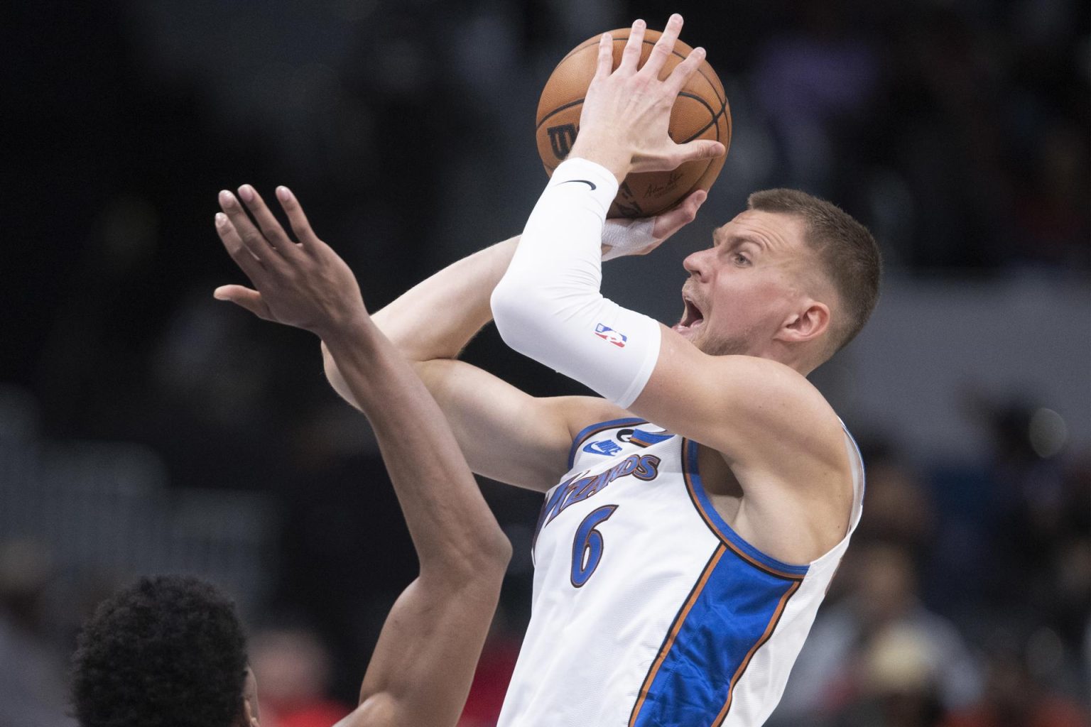 Foto de archivo del jugador Kristaps Porzingis. EFE/EPA/MICHAEL REYNOLDS