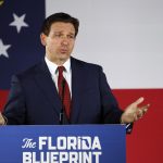 Imagen de archivo donde aparece el gobernador de Florida, Ron DeSantis. EFE/EPA/ERIK S. LESSER