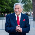 Fotografía de archivo fechada el 15 de mayo de 2019 que muestra al cantante estadounidense Tony Bennett durante la inauguración del Museo de la Estatua de la Libertad en Nueva York (Estados Unidos). EFE/ Alba Vigaray