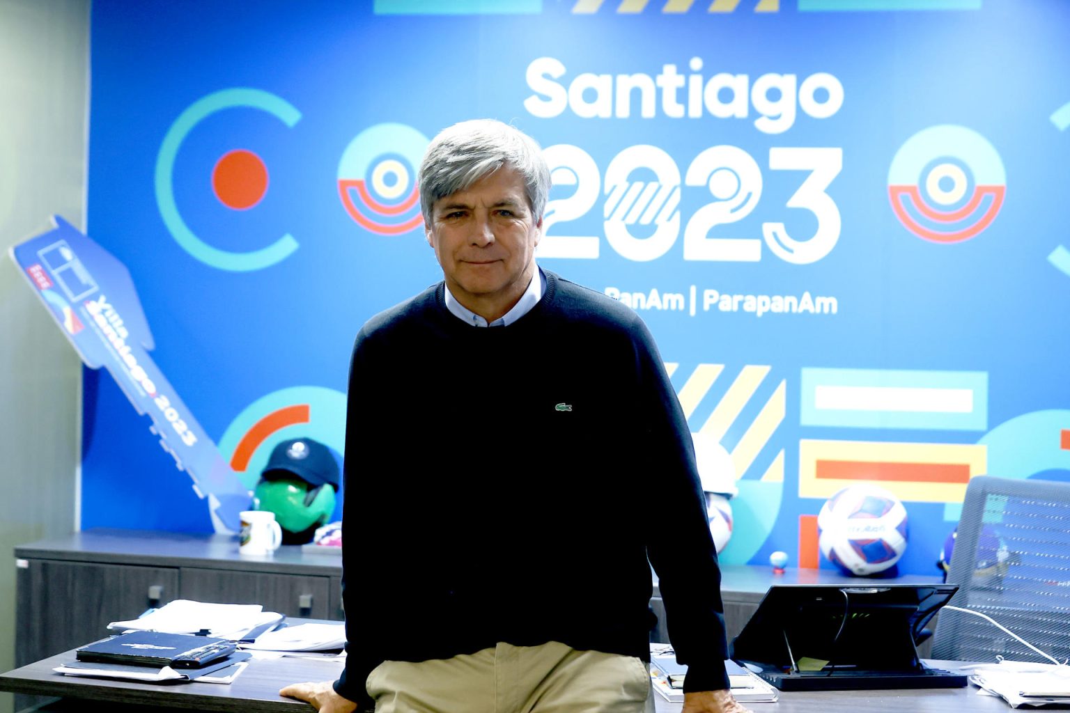 Harold Mayne-Nicholls, director ejecutivo de los Juegos Panamericanos y Parapanamericanos Santiago 2023, posa durante una entrevista con EFE, el 5 de julio 2023, en Santiago (Chile).EFE/ Elvis González