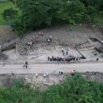 Fotografía de archivo de trabajadores que laboran en el salvamento arqueológico del tramo 1 de las obras de construcción del Tren Maya en el municipio de Palenque, estado de Chiapas (México). EFE/ Manuel López